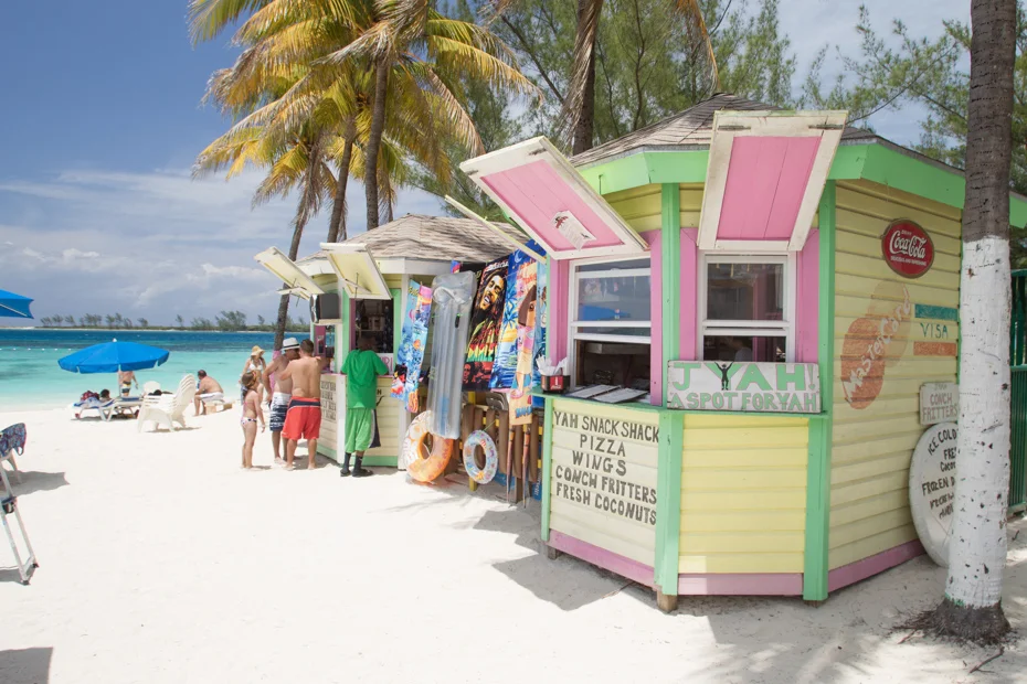 Junkanoo Beach Nassau — playa urbana a 15 minutos del puerto de cruceros