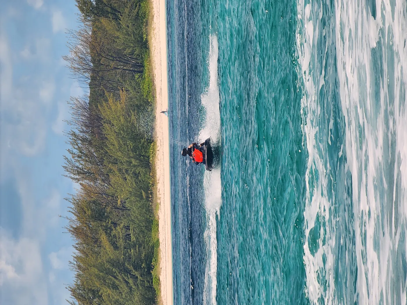 Jet ski en las aguas turquesas de Nassau